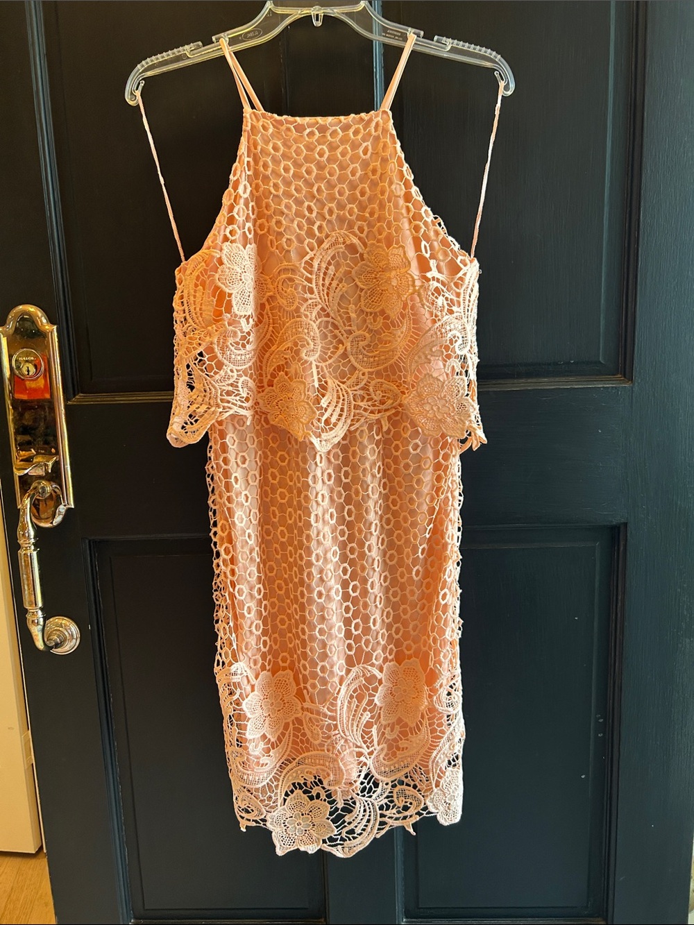 BB Dakota Peach Lace Overlay Halter Dress 4 nwt